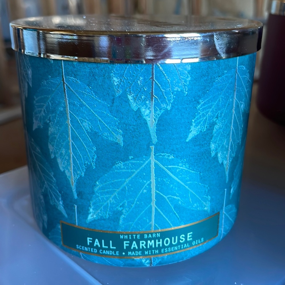 Fall farmhouse candle